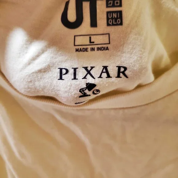 Pixar Toy Story X Uniqlo Pizza Planet T shirt - Picture 2 of 3